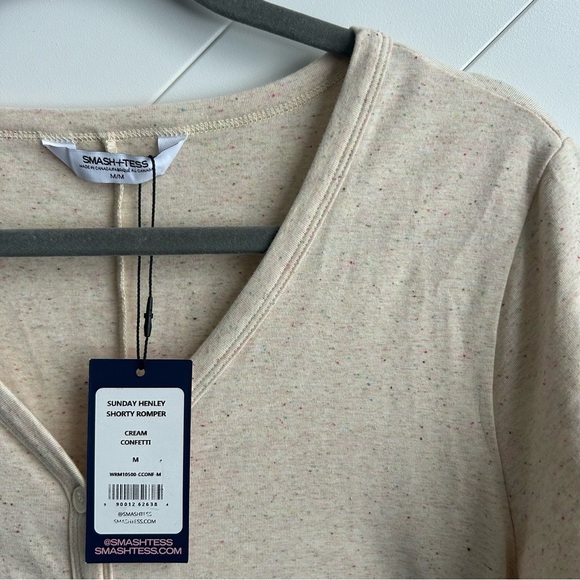 NEW Smash and Tess Sunday Henley shorty romper in confetti cream size medium - Picture 3 of 6